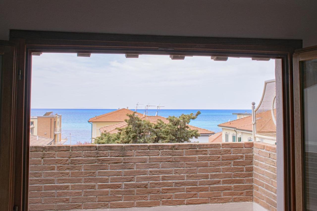 Апартаменты Casa Myconis 68Mq A Due Passi Dal Mare Di Сан-Винченцо Экстерьер фото